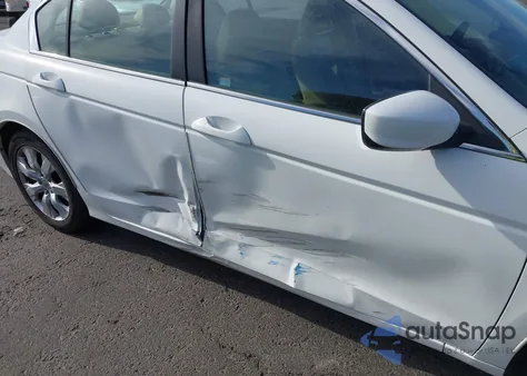 2010 Honda Accord 2.4 Ex-L z USA, uszkodzony, nr VIN 1HGCP2F82AA070016